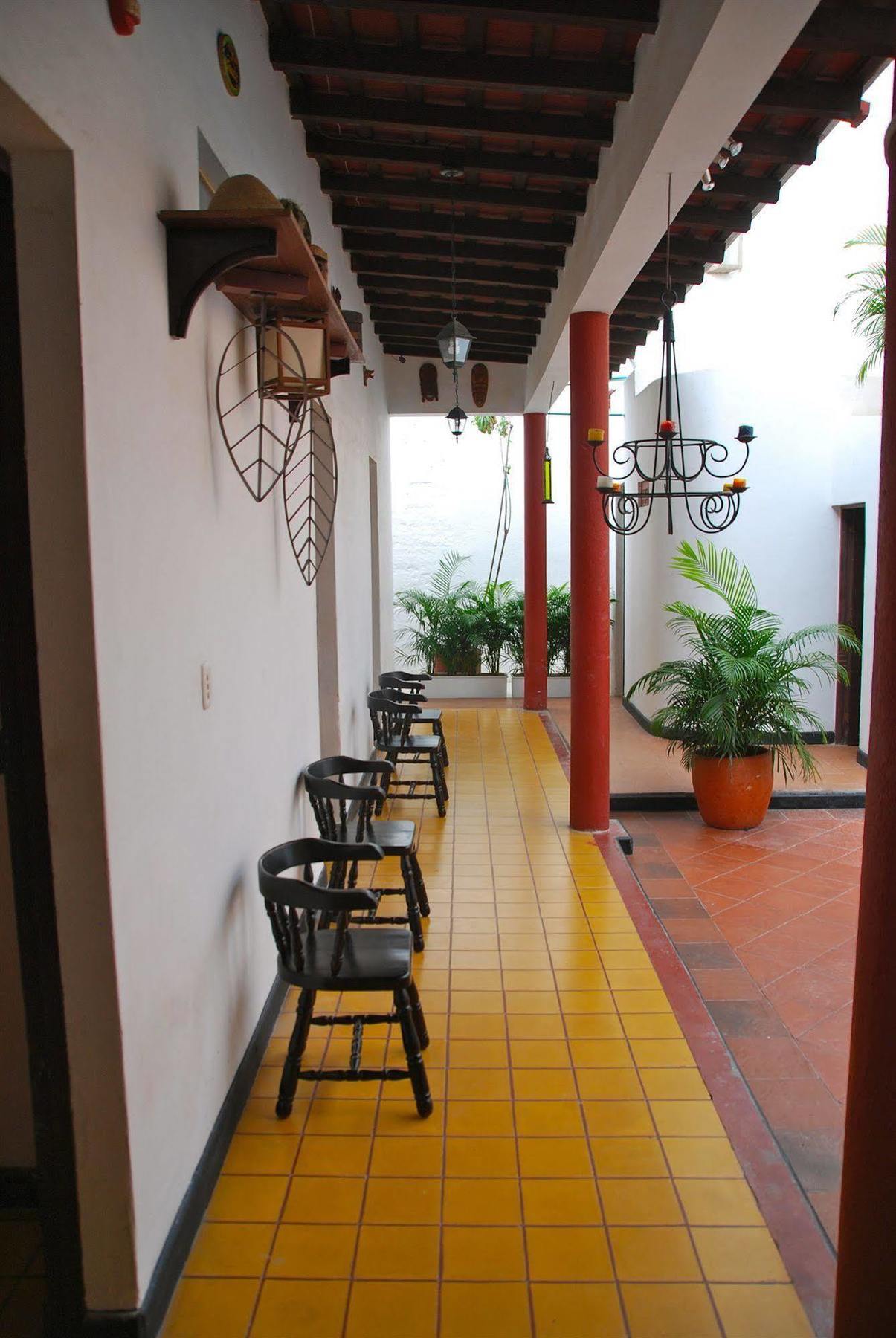 Hotel Del Parque 圣玛尔塔 外观 照片